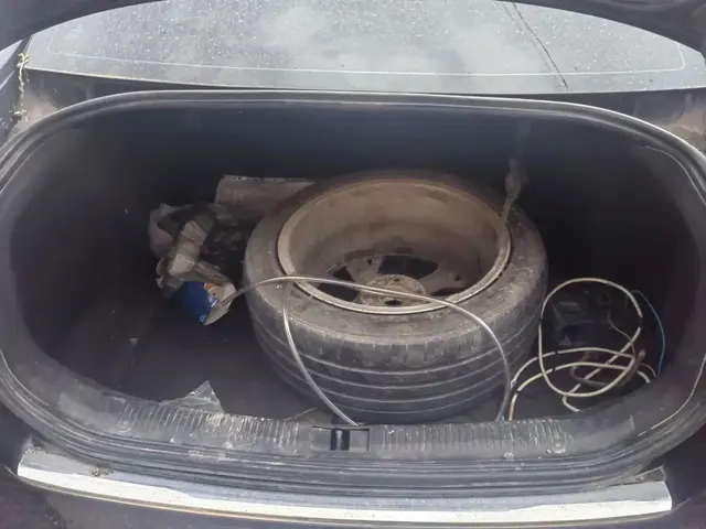 Автомобиль марки AUDI модель A6 2010 г.в. VIN-номер WAUZZZ4F2BN050160