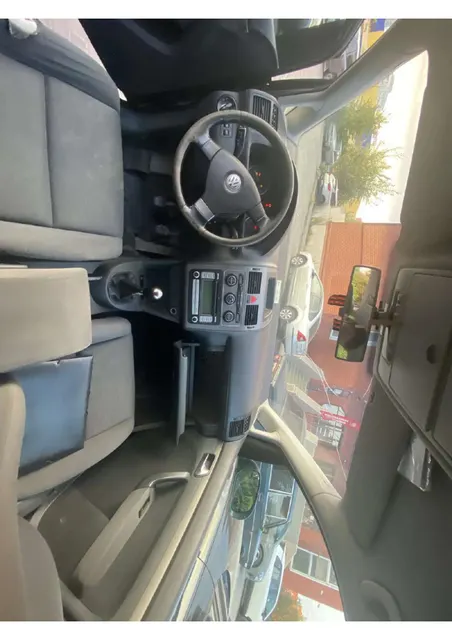 Автомобиль марки VOLKSWAGEN модель Touran 2007 г.в. VIN-номер WVGZZZ1TZ7W043802