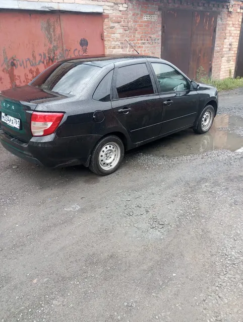 Легковой автомобиль марки: LADA, модели: Granta, год выпуска: 2024 г., идентификационный номер (VIN): XTA219040R1051487