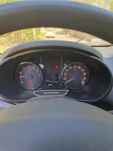 Автомобиль марки LADA модель Granta 2024 г.в. VIN-номер XTA219040R1079909
