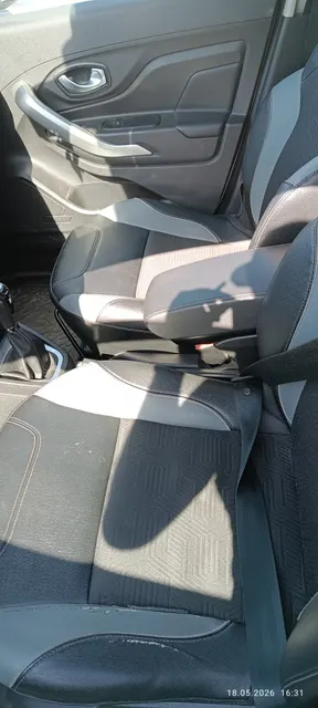 Автомобиль марки LADA модель XRAY, 2019 г.в., VIN-номер XTAGAB440L1247087 (является предметом залога ПАО «СОВКОМБАНК»).
