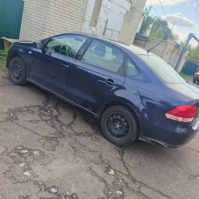 Автомобиль марки VOLKSWAGEN модель POLO 2013 г.в. VIN-номер XW8ZZZ61ZEG040565