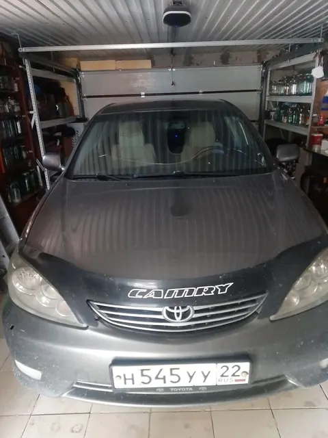 Автомобиль марки Тойота Камри, 2005 года выпуска, VIN-номер JTDBE38K303016662, грз Н545УУ22. Автомобиль находится в залоге у ПАО "Совкомбанк"