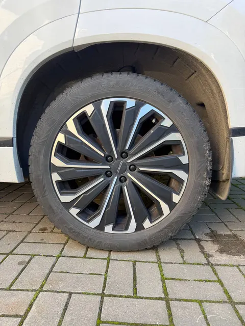 Автомобиль марки JAECOO модель J8 2024 г.в. VIN-номер LVTDD24B9RD539105.