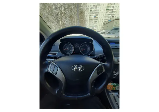Автомобиль марки HYUNDAI Elantra, 2013 года выпуска, идентификационный номер (VIN) KMHDG41CBDU877994