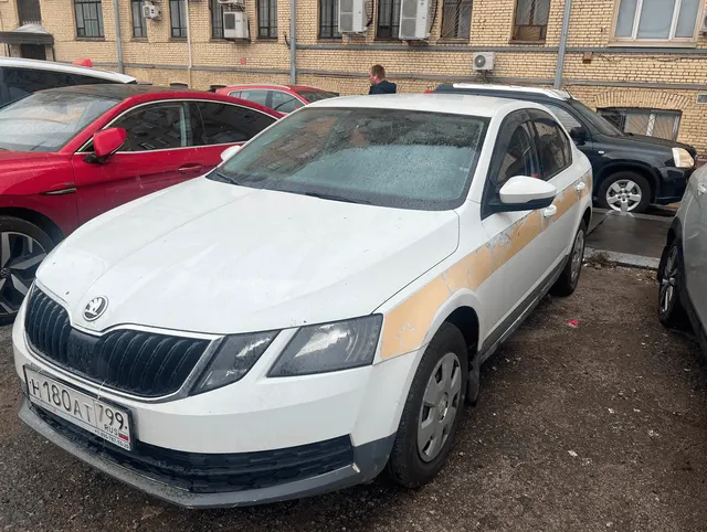 Легковой автомобиль марки: SKODA, модель: Octavia, год выпуска: 2017 г., идентификационный номер (VIN): XW8AN2NE7JH008433