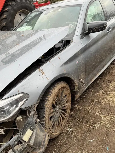 Легковой автомобиль марки BMW, модель 530I, 2019 года выпуска, идентификационный номер (VIN): WBAJD9108KWW52597