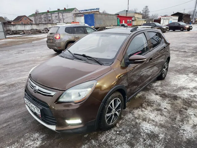 Автомобиль марки LIFAN X50, идентификационный номер (VIN): X9W215851H0010506, год выпуска 2017 В залоге у ПАО "Совкомбанк".