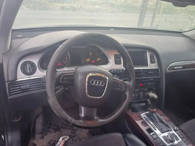Автомобиль марки AUDI модель A6 2010 г.в. VIN-номер WAUZZZ4F2BN050160