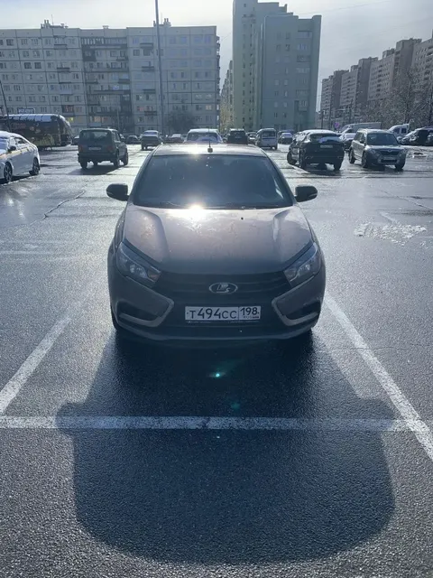 Легковой автомобиль марки: LADA, модель: Vesta GFL110, год выпуска: 2018г., кузов №: XTAGFL110JY212037, идентификационный номер (VIN): XTAGFL110JY212037. В результате ДТП поврежден задний бампер, крышка багажника, задние фары требуют замены. Задние крылья требуют ремонта. Глушитель требует ремонта. По ходовой нареканий нет. Двигатель работает исправно