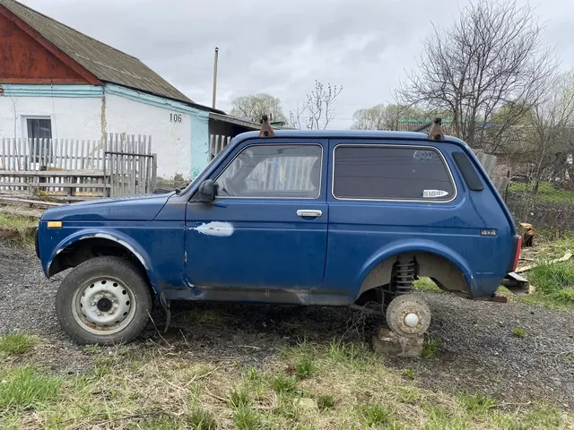автомобиль марки ВАЗ модель 21214, 2005 года выпуска, VIN XTA21214051788135.
