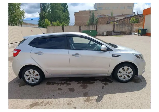 Автомобиль марки KIA модель Rio 2014 г.в. VINномер Z94CB51BAER038774