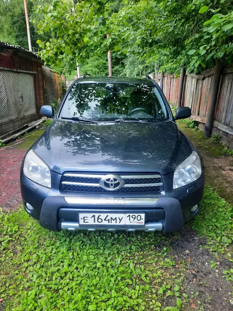 Автомобиль марки TOYOTA модель RAV 4, 2006 г.в. VIN-номер JTMBH31V706017422.