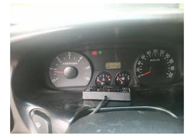 Автомобиль марки HYUNDAI модель Starex 2007 г.в. VIN-номер KMHWP81JP7U802507
