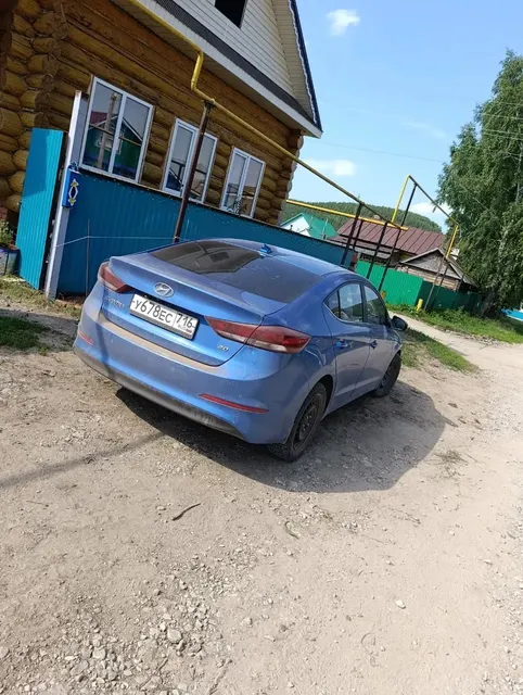 Автомобиль марки HYUNDAI модель ELANTRA 2017 г.в. VIN-номер XWEDC41FBH0001436.