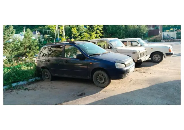 Автомобиль марки LADA модель Kalina, 2012 г.в., VIN-номер XTA111730D0251556, находится в залоге у ПАО «СОВКОМБАНК».