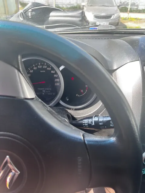 Автомобиль марки SUZUKI модель Grand Vitara 2008 г.в. VIN-номер JSAJTAA4V00102396