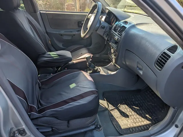 Легковой автомобиль марки: HYUNDAI, модель: Accent, год выпуска: 2005 г., идентификационный номер (VIN):X7MCF41GP5M053233, находящийся в залоге у ПАО "Совкомбанк";