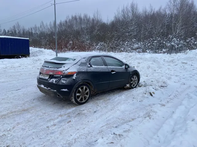 Легковой автомобиль марки: HONDA, модель: Civic, год выпуска: 2008г., идентификационный номер (VIN): SHHFK28808U037082