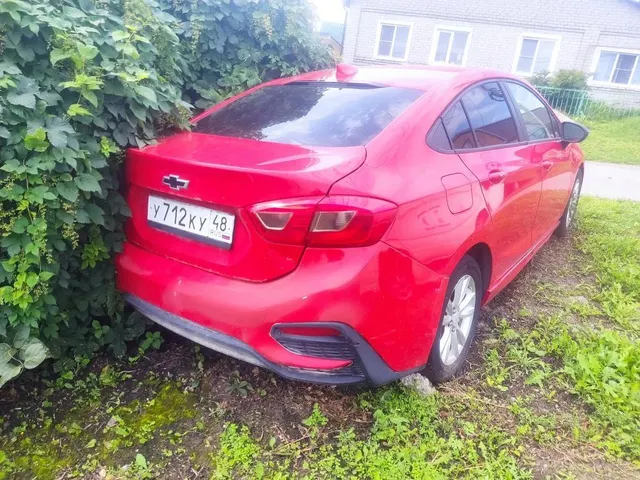 легковой автомобиль марки CHEVROLET CRUZE, VIN 1G1BE5SM9J7150035, ГРЗ У712КУ48, год выпуска 2017г (предмет залога ПАО «Совкомбанк»)