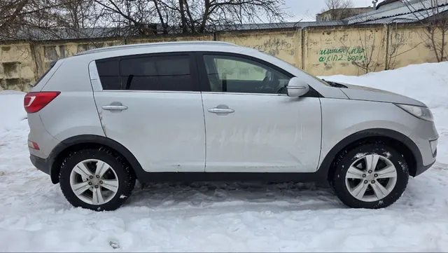 Автомобиль марки KIA модель Sportage 2013 г.в. VIN-номер XWEPC811BD0021840