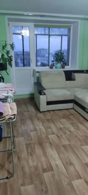 1/2 доля в праве в жилом помещении (квартире), общая площадь 45,2 кв. м, расположенный по адресу: 460047, Оренбургская область, г. Оренбург, пр-кт Дзержинского, д. 27/2, кв. 283, кадастровый номер: 56:44:0111001:2411