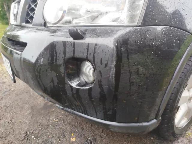 Автомобиль марки NISSAN, модель X-TRAIL, VIN: JN1TBNT31U0021623, 2008 года выпуска. В залоге у ПАО «Совкомбанк».