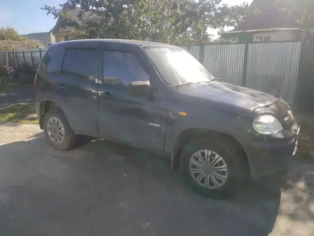 Автомобиль марки CHEVROLET модель Niva 2010 года выпуска VIN Х9L212300A0297707