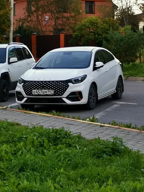 Автомобиль марки OMODA модель S5 2023 г.в. VIN-номер LVVDC21B9PD187381