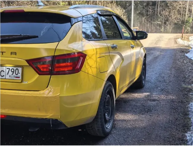 Автомобиль марки LADA модель VESTA 2020 г.в. VIN-номер XTAGFK110LY449957