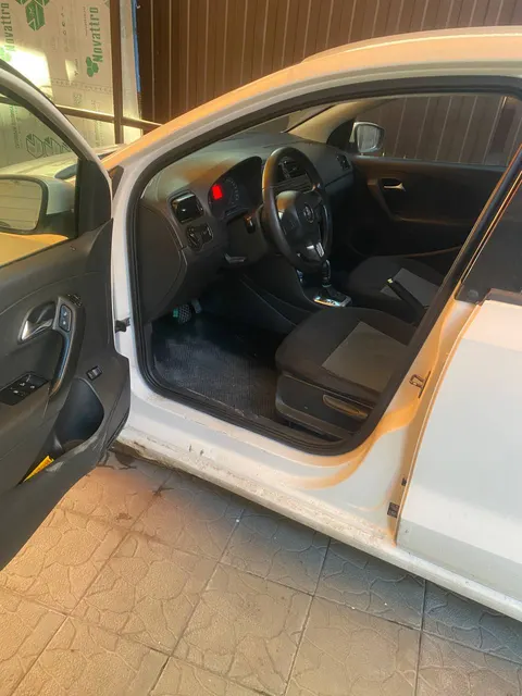 Автомобиль марки Фольксваген Поло, 2012 г.в., VIN: XW8ZZZ61ZDG023930