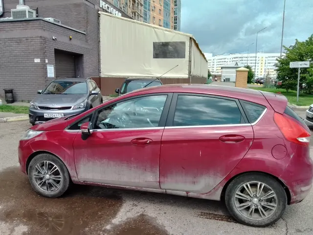 Автомобиль марки FORD модель Fiesta, 2011 года выпуска