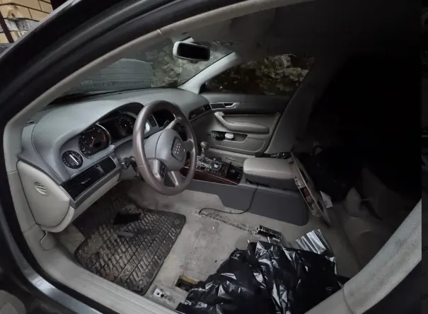 Автомобиль марки AUDI модель A6 2008 г.в. VIN-номер WAUZZZ4F99N027386 является предметом залога ПАО "Совкомбанк"