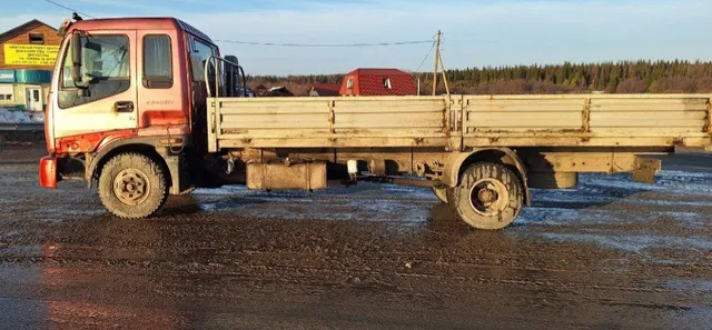 Автомобиль бортовой, идентификационный номер VIN: X9H73A3BJC0000041; марка, модель ТС: АБ-73A3BJ; категория ТС: C; год изготовления ТС: 2012 г.; шасси (рама): LVBV4PBB4BH105701; кузов №: отсутствует; цвет кузова: красный; мощность двигателя л.с. (кВт): 132 (97); рабочий объем двигателя, куб. см.: 3990; ПТС 62 НН 139928 от 26.04.2012 г. Имущество находится в залоге ПАО "Совкомбанк"