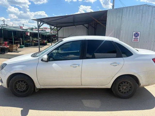 Автомобиль марки LADA модель Granta 2023 г.в. VIN-номер XTA219040R0999788