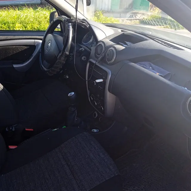 Автомобиль марки RENAULT модель Duster 2013 г.в. VIN-номер X7LHSRDJN50217110