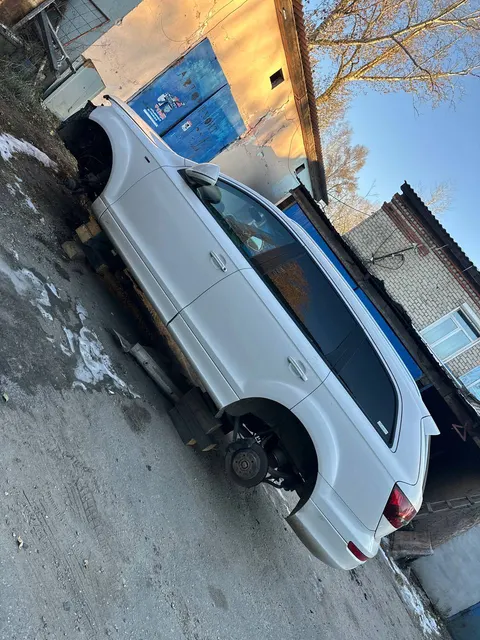 Автомобиль марки AUDI модель Q7 2007 г.в. VIN-номер WAUZZZ4L87D083506. В залоге у ПАО «Совкомбанк».