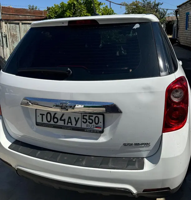 автомобиль марки CHEVROLET модель Equinox 2012 года выпуска, идентификационный номер (VIN) 2GNALBEK8D1165667. Автомобиль в залоге у ПАО «СОВКОМБАНК».