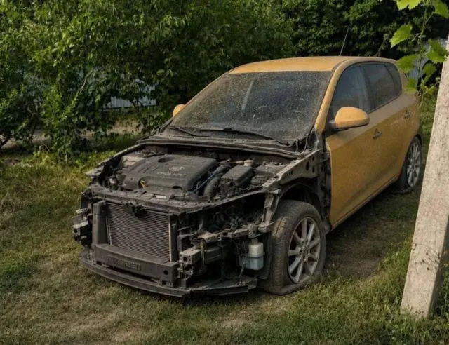 Автомобиль марки KIA модель Ceed 2008 г.в. VIN-номер XWEFF241280003243