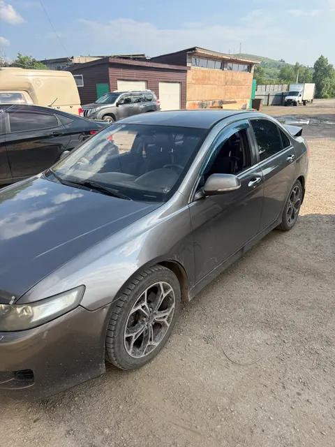 Легковой автомобиль марки: HONDA, модели: Accord, год выпуска: 2007 г., идентификационный номер (VIN): JHMCL76408C210915.
