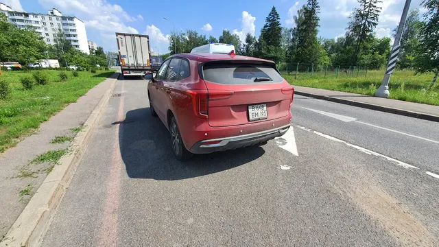 Автомобиль марки HAVAL модель JOLION 2021 г.в. VIN-номер XZGEE04A9MA811498. В залоге у ПАО «Совкомбанк».