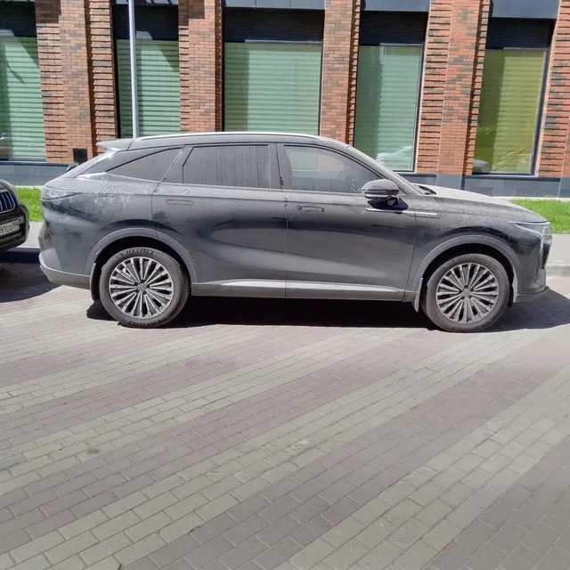 Легковой автомобиль марки: EXEED, модель: RX, год выпуска: 2024г., кузов №: LVTDD24B9RG023406, идентификационный номер (VIN): LVTDD24B9RG023406.