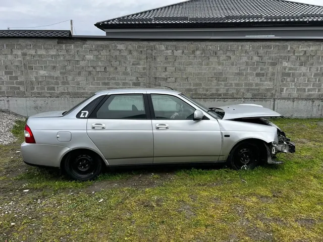 Автомобиль марки ЛАДА модель 217050 ЛАДА ПРИОРА 2015 года выпуска, VIN-номер XTA217050G0528086
