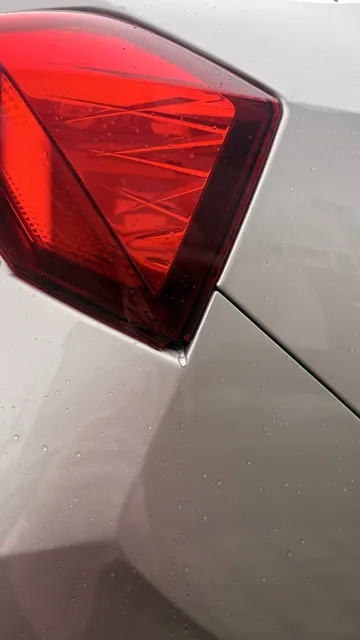 Легковой автомобиль марки: SKODA, модели: Rapid, год выпуска: 2021, идентификационный номер (VIN): XW8AC2NHXMK122594. Находится в залоге у ПАО «Совкомбанк» (ИНН 4401116480).