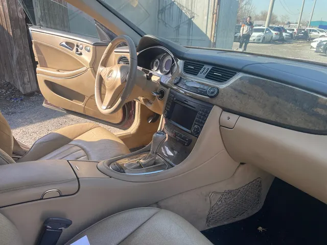 Автомобиль марки MERCEDES модель: Иная Год выпуска: 2008 г., VIN: WDD2193541A145831