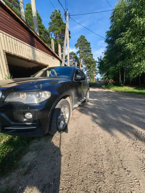Автомобиль марки BMW модель X5 2009 г.в.