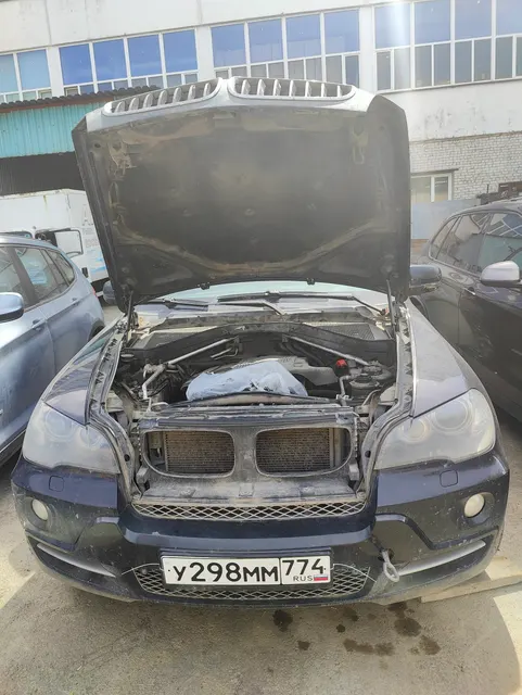 Автомобиль марки BMW модель X5 2008 г.в. VIN-номер WBAFF41040L125495