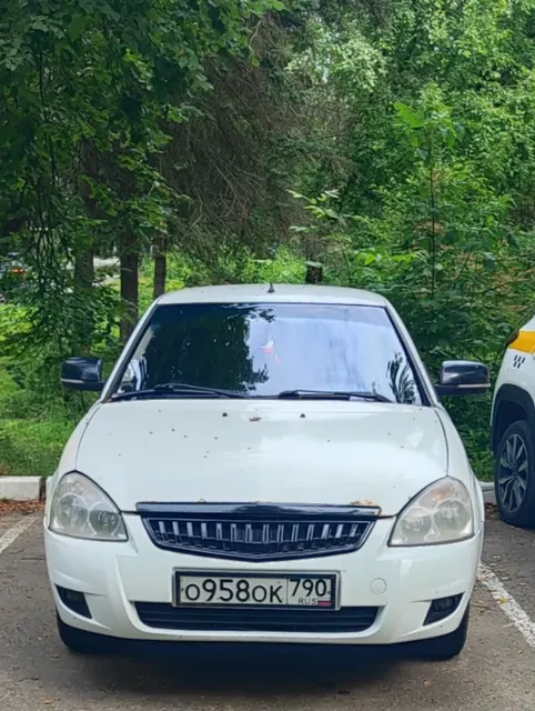Легковой автомобиль марки: LADA модель: 217030 LADA Priora, год выпуска: 2012 г., идентификационный номер (VIN): XTA217030D0401571 (Залог в пользу ПАО "Совкомбанк").
