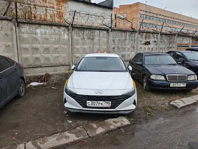 Легковой автомобиль марки: HYUNDAI, модели: Elantra, год выпуска: 2021 г., идентификационный номер (VIN): XWELN41BBM0001265