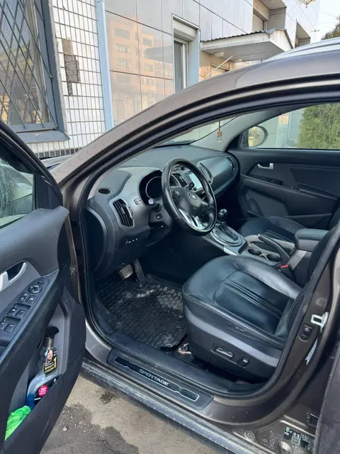 Автомобиль марки KIA модель Sportage 2014 г.в. VIN-номер XWEPC813DE0007476